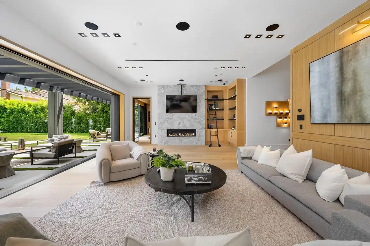 Home Window Repair: Expert Tips & Guide